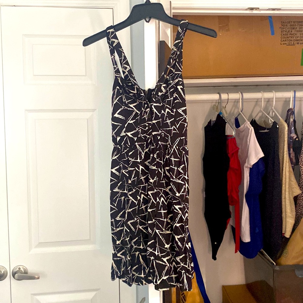 Forever 21 black and white sundress
